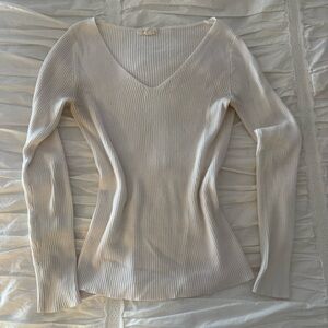 Vintage White Ribbed V-Neck Long Sleeve Sweater
